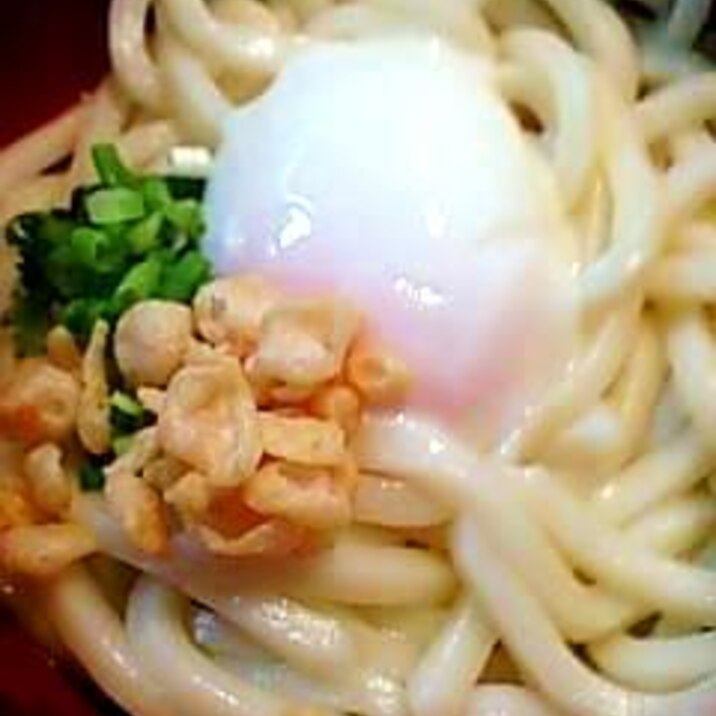 温泉卵が決め手！釜玉うどん